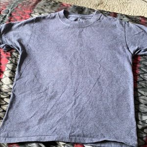 Plain grey t shirt